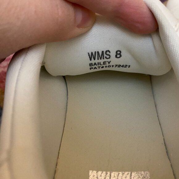 NEVER WORN! Dolce Vita - Bailey Sneaker - 8W - Picture 5 of 5